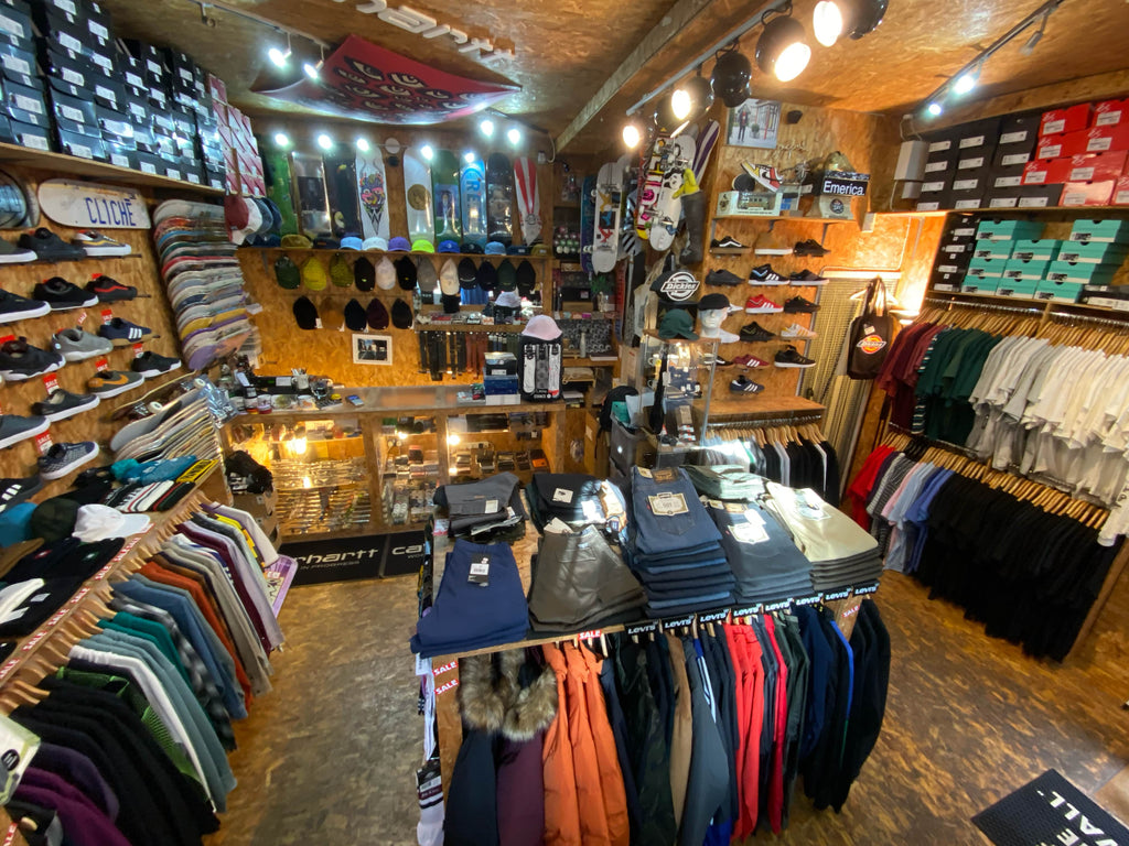 Skate shop in Cirencester. Skateboards, skateshoes and mens clothing.